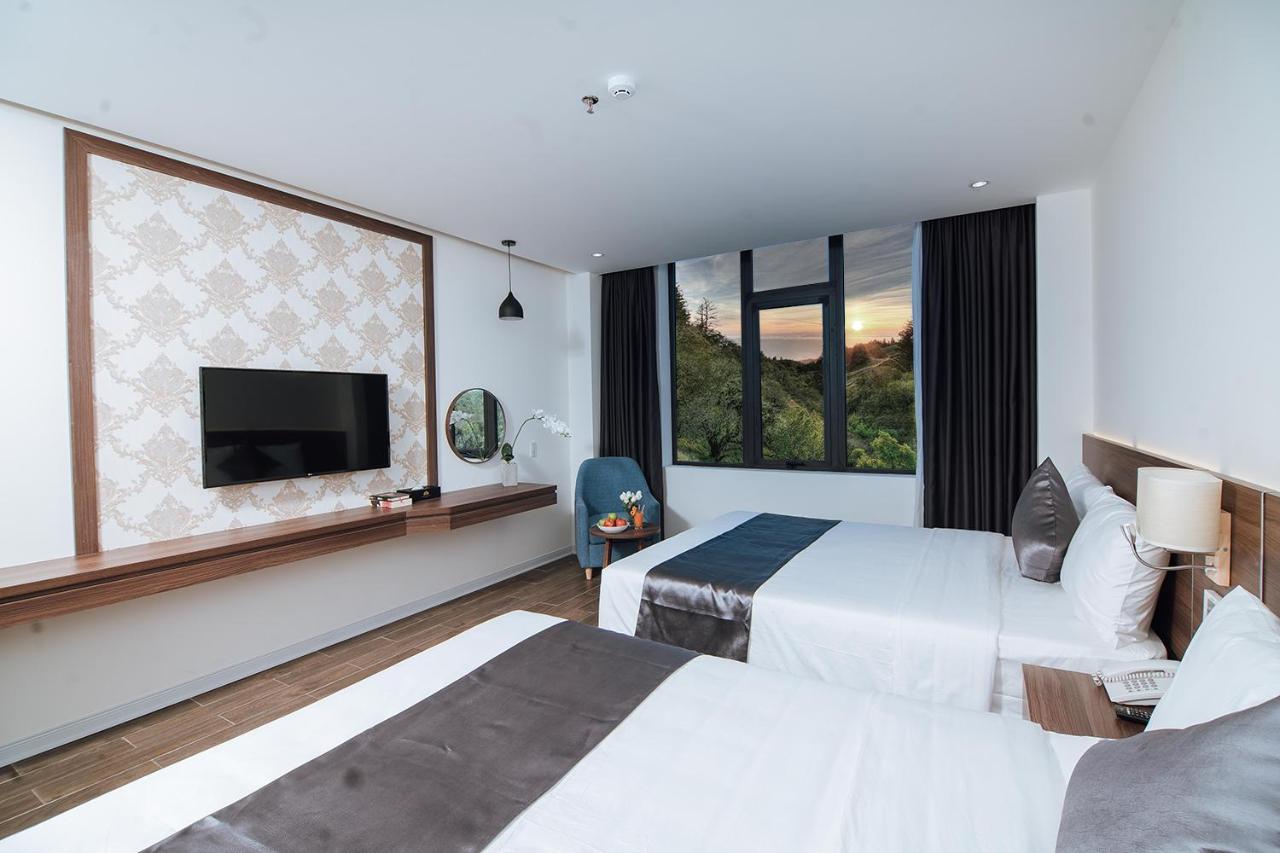 เฟืองบัก ลักชัวรี โฮเทล กวางบิญ Hotel ด่งเฮ้ย ภายนอก รูปภาพ